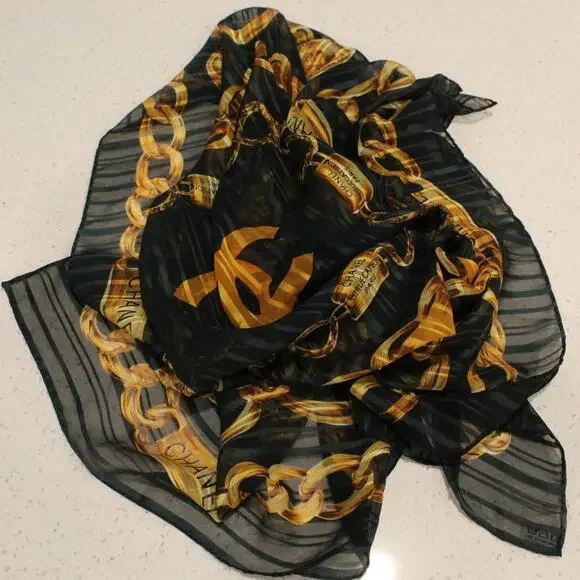 Vintage Chanel Scarf Silk Chain Print Green Square 90s Old Money 36x36 - Picture 10 of 12